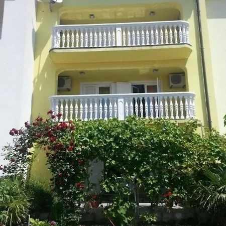 Ferienapartment In Strandnaehe, Mit Balkon Und Meerblick Apartamento